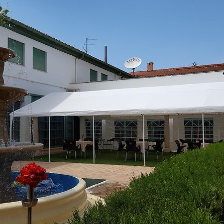 Hotel Almagro Buitenkant foto