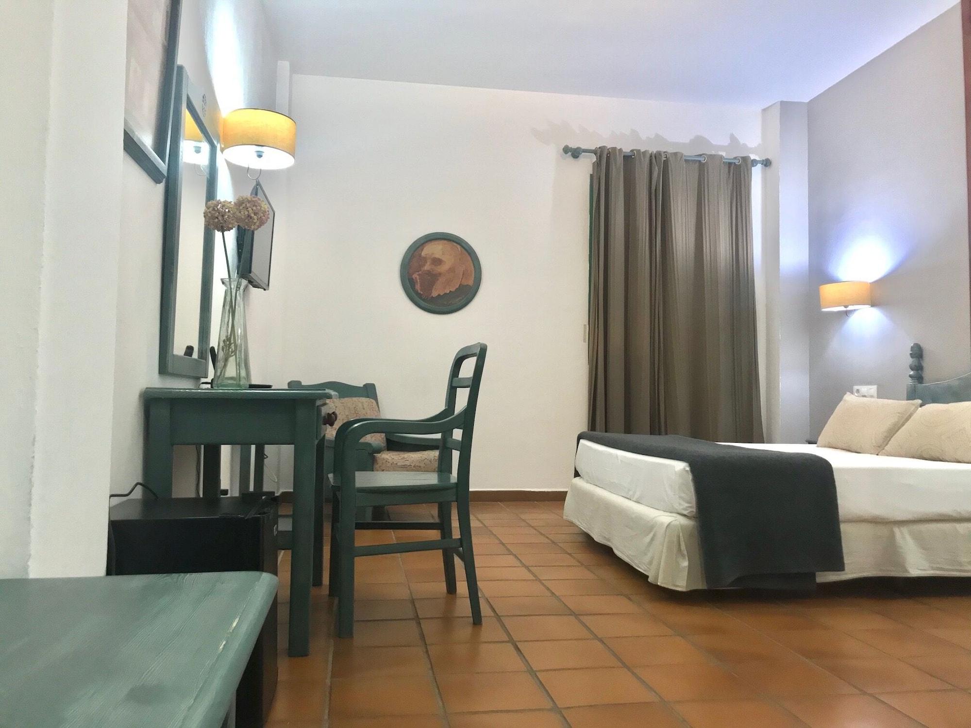 Hotel Almagro Buitenkant foto