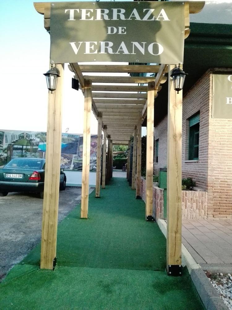 Hotel Almagro Buitenkant foto