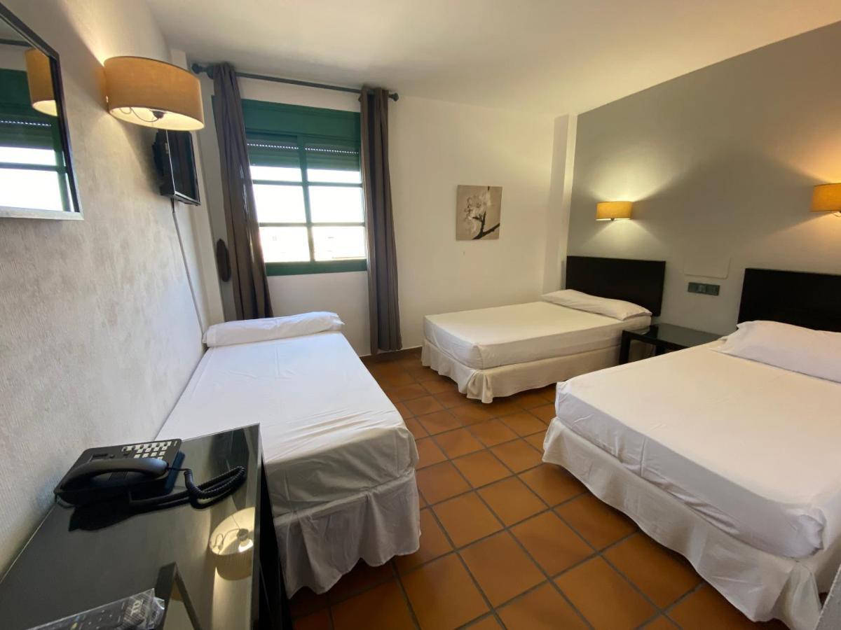 Hotel Almagro Buitenkant foto