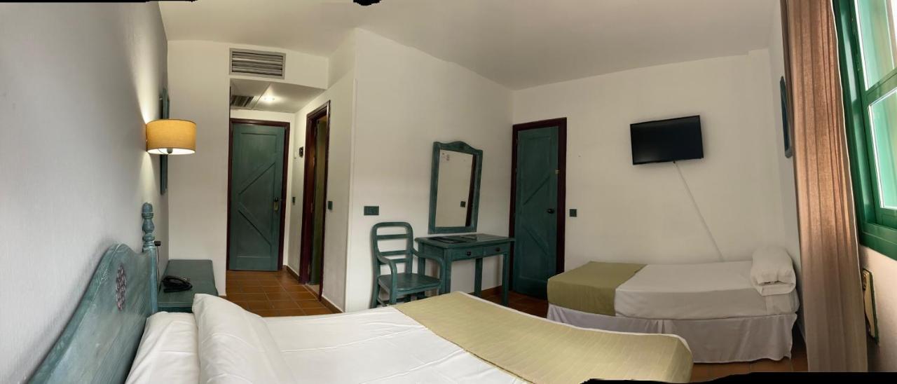 Hotel Almagro Buitenkant foto