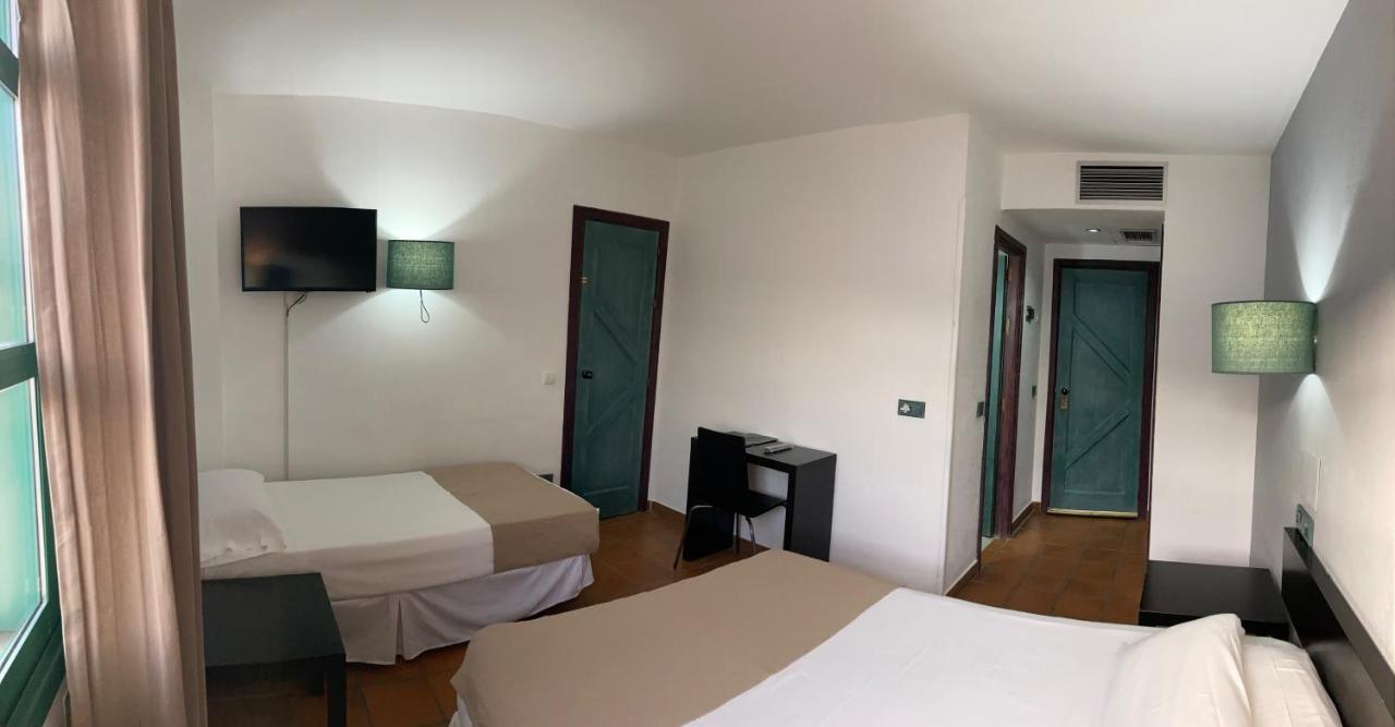 Hotel Almagro Buitenkant foto