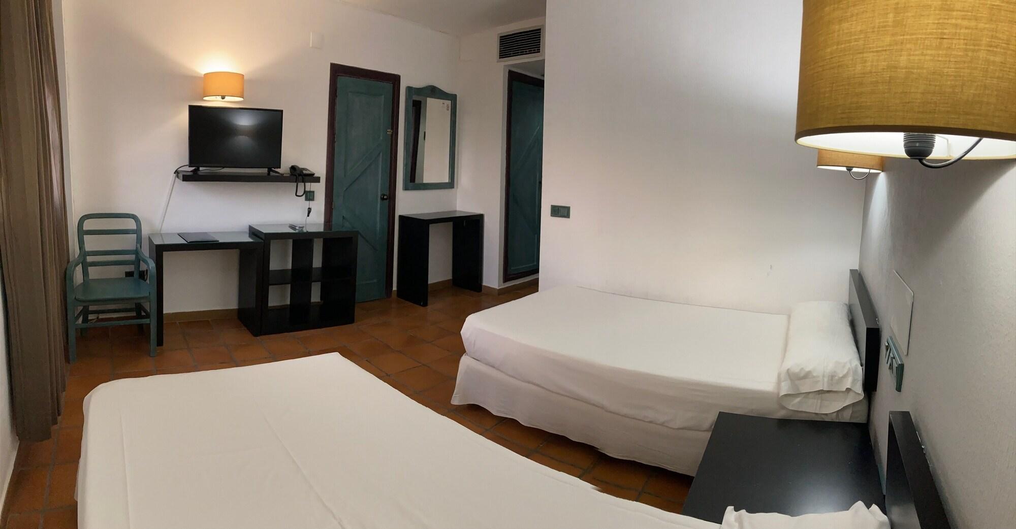 Hotel Almagro Buitenkant foto