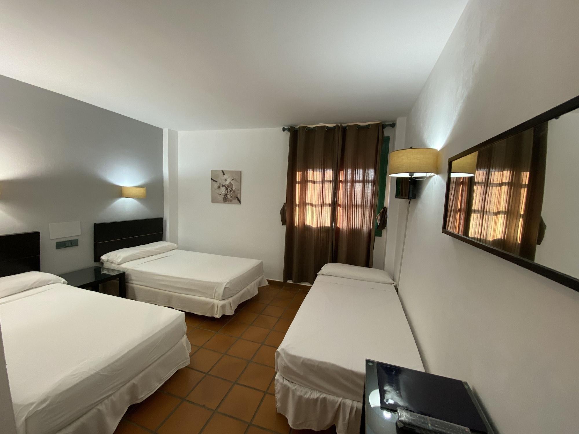 Hotel Almagro Buitenkant foto