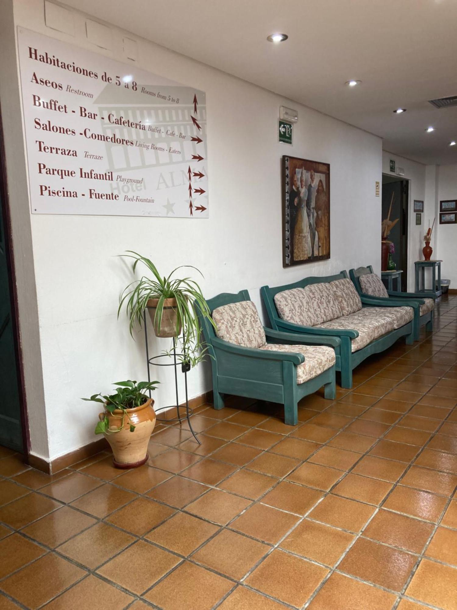 Hotel Almagro Buitenkant foto